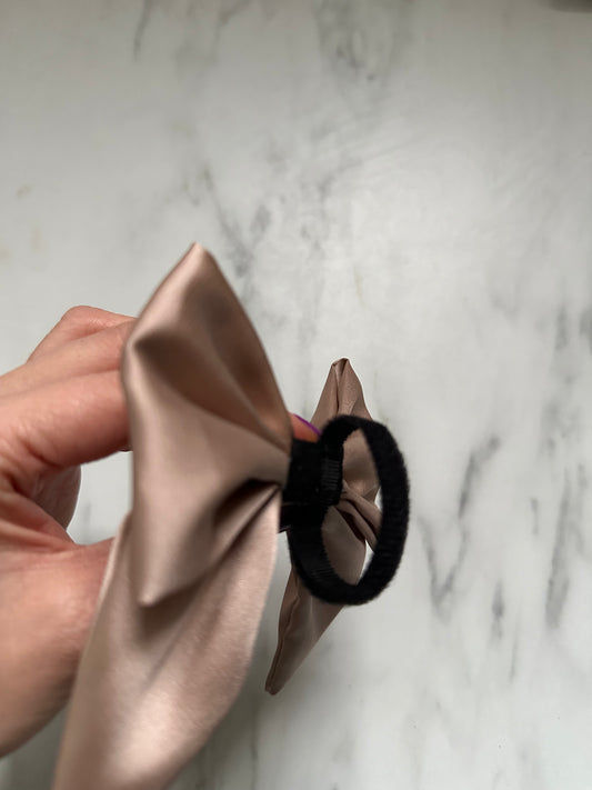 Sailor Bow - Champagne Satin